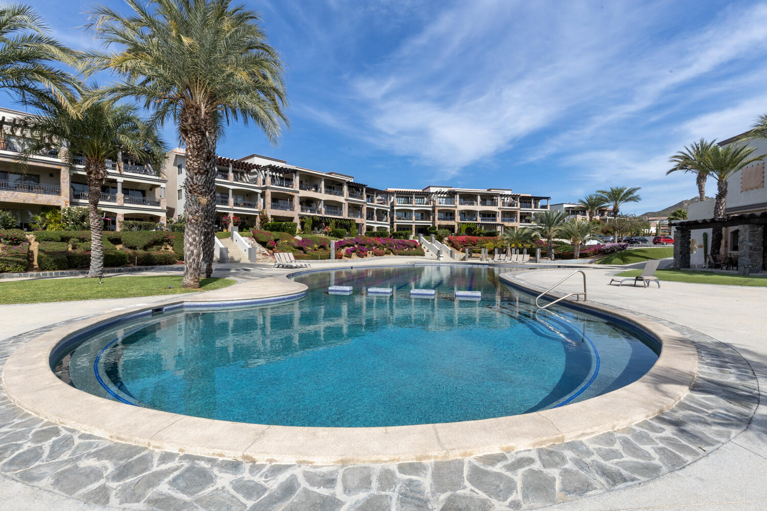 Los Cabos Misiones Del Cabo OWNER FINANCING AVAILABLE!This one-bedroom condo offers ocean and sunset for sale