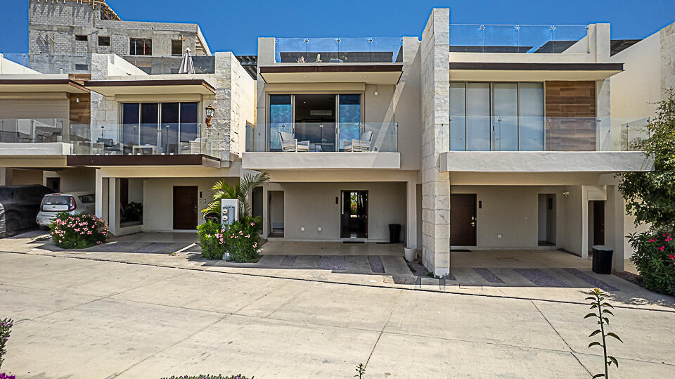 208 Vista Vela I, Cabo Corridor, BS