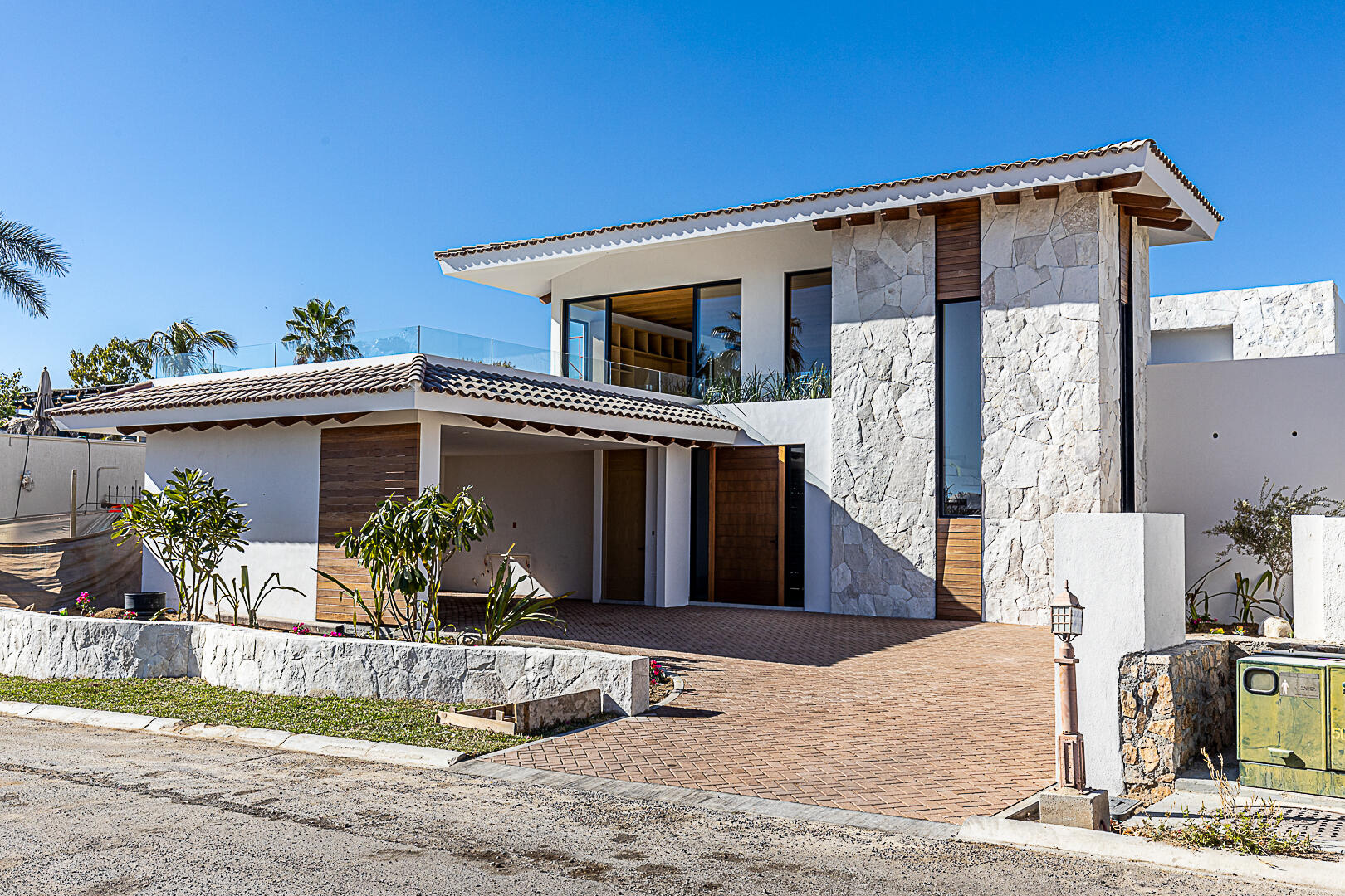 Los Cabos Pedregal Csl Villa Felicidad is a 5-bedroom, 5.5-bath residence in Pedregal that combines scale, location, and proven income potential. Set just minutes from the main gate and within walking distance to the marina, it offers effortless access to Cabo's best dining and nightlife while maintaining privacy. The home features a private pool, expansive terraces, and panoramic marina for sale