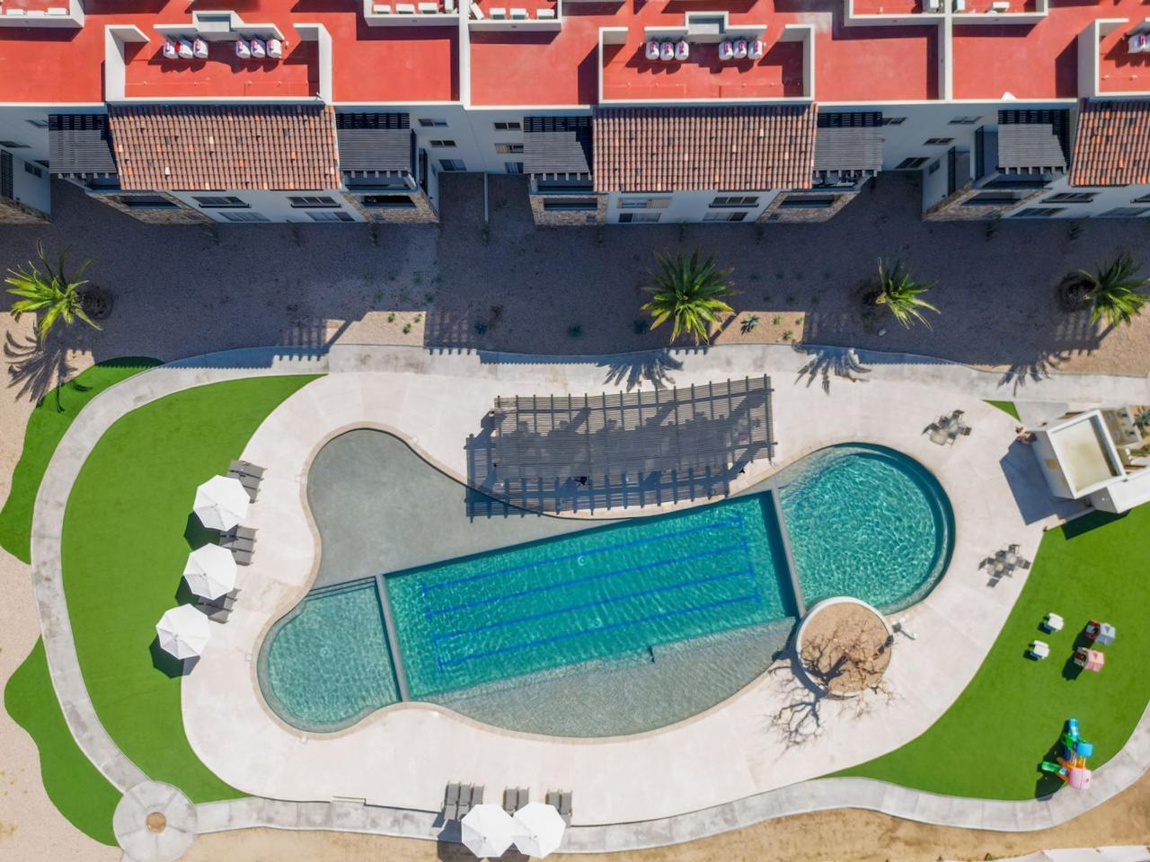 Los Cabos Alba Residences Discover the epitome of affordable luxury living at the newly launched Alba Residences. Strategically located just steps from the main highway, this property offers unparalleled accessibility and convenience. In addition to residential units, Alba features commercial spaces on the first two floors, enhancing the overall living experience for residents. We are pleased to announce that the final units are still available at pre-sale pricing. For further information, please do not hesitate to contact me. Finishings extra.PRICE IS BASED. Descubra el epítome de la vida de lujo asequible en las recién inauguradas Alba Residences. Estrategicamente ubicadas a solo unos pasos de la carretera principal, esta propiedad ofrece una accesibilidad y conveniencia inigualables. Además de las unidades residenciales, Alba cuenta con espacios comerciales en los primeros dos pisos, mejorando la experiencia de vida en general para los residentes. Nos complace anunciar que las últimas unidades aún están disponibles a precios de pre-venta. Para más información, no dude en ponerse en contacto conmigo. Acabados extra for sale