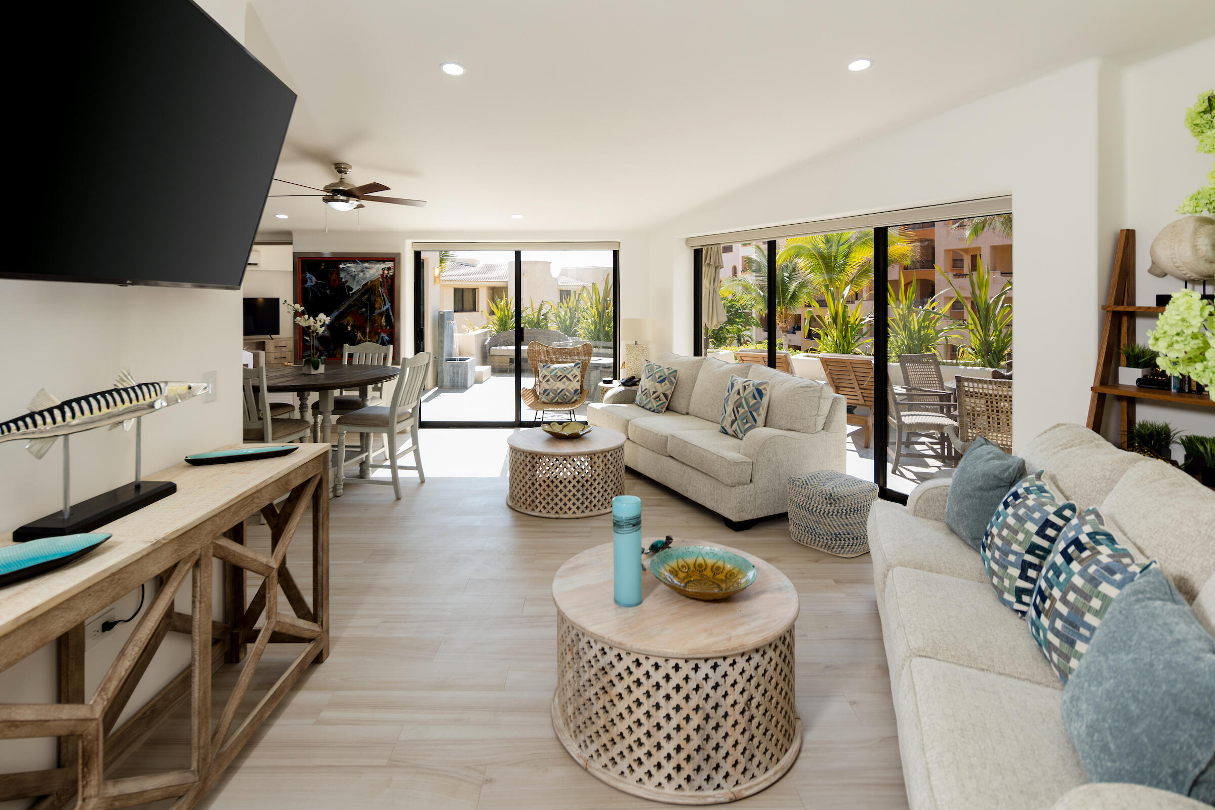 Los Cabos Cascadas The unit is located within Cascadas Pedregal, one of the most sought after developments within Pedregal. Great Marina and ocean for sale