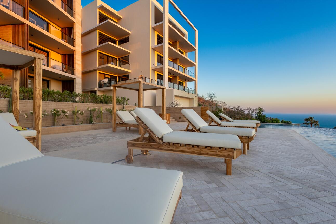 Los Cabos Cascadas Experience coastal sophistication in this exceptional 4-bedroom, 3-bath residence within the hillside exclusive community of Pedregal, Cabo San Lucas. Overlooking the marina, this luxurious retreat offers mesmerizing for sale