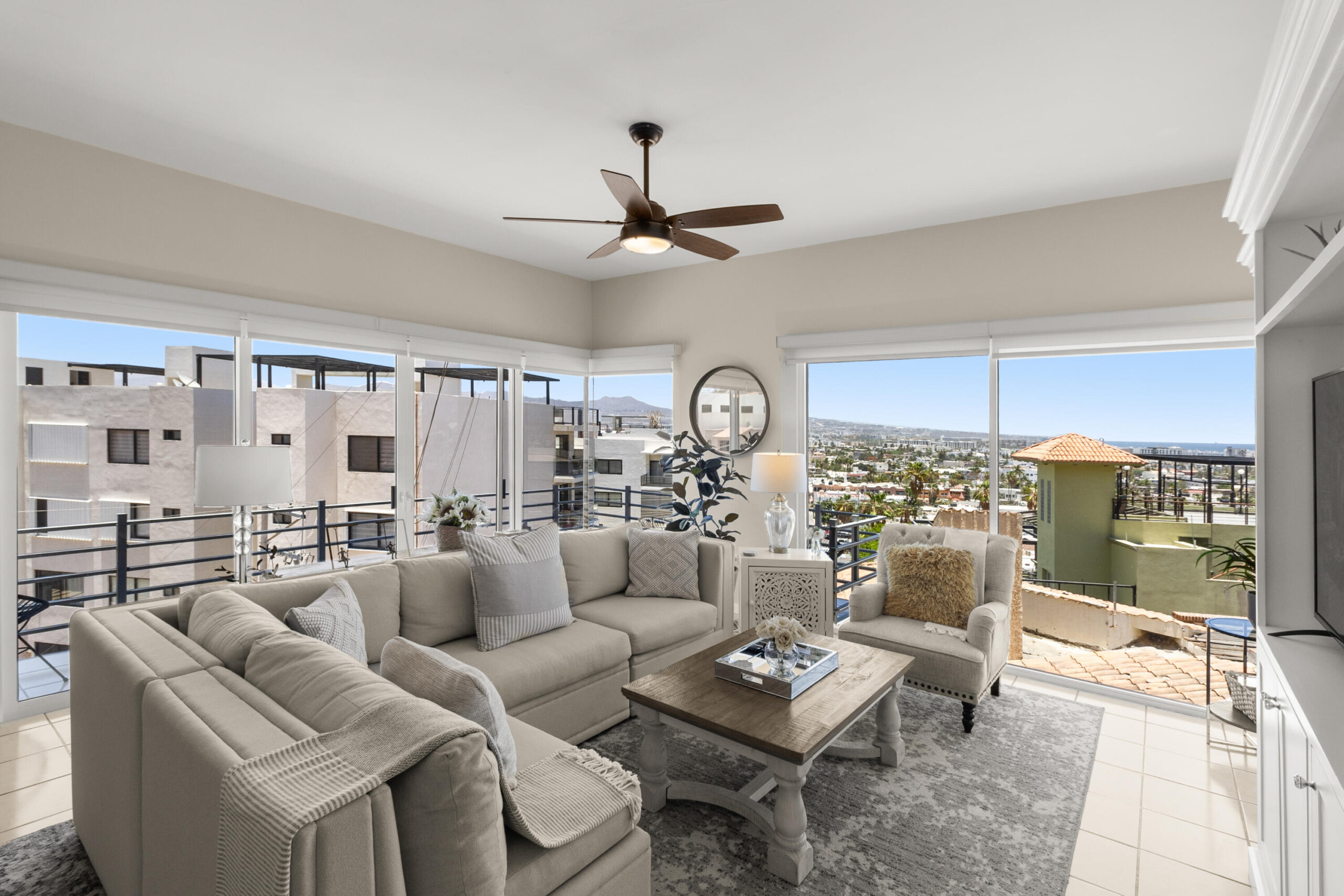 Los Cabos Uptown:General Exceptional opportunity to own a turnkey ocean- for sale