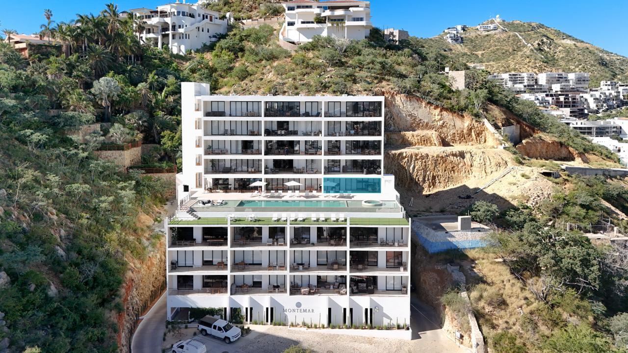 Los Cabos Mirador This modern apartment for sale in Mirador San José del Cabo offers sleek contemporary style. It features 3 spacious, bright bedrooms, ideal for families or investors. Large windows provide stunning ocean for sale