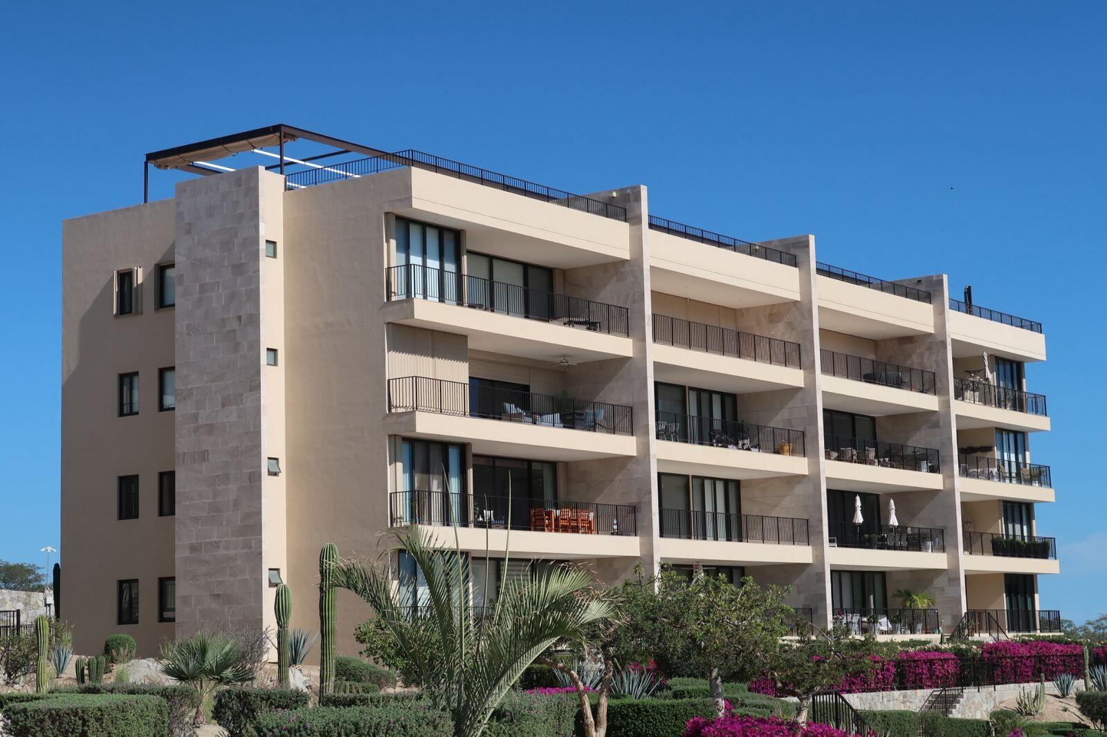 Los Cabos Castellana Residencial Precio en PESOS .- for sale