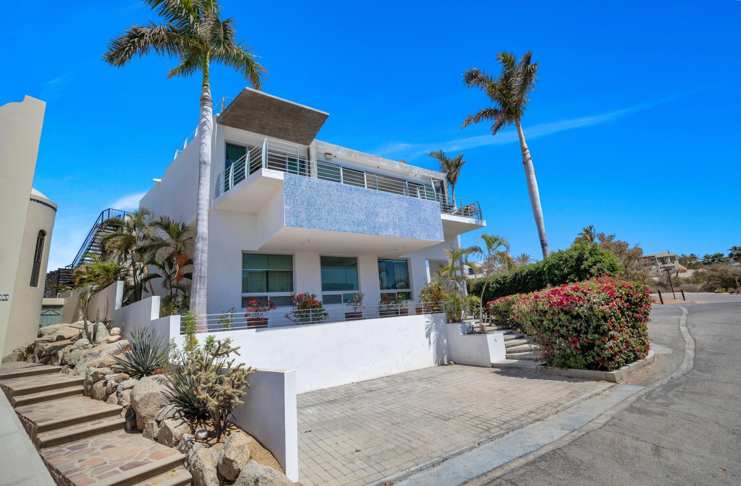 Los Cabos Cabo Bello Casa Granite, situated in the beachside gated community of Cabo Bello, brings together coastal living and everyday comfort just a short stroll from the swimmable beach. The main residence features three bedrooms and three bathrooms, of which two of these bedrooms are on a separate and private side of the house sharing an ocean for sale
