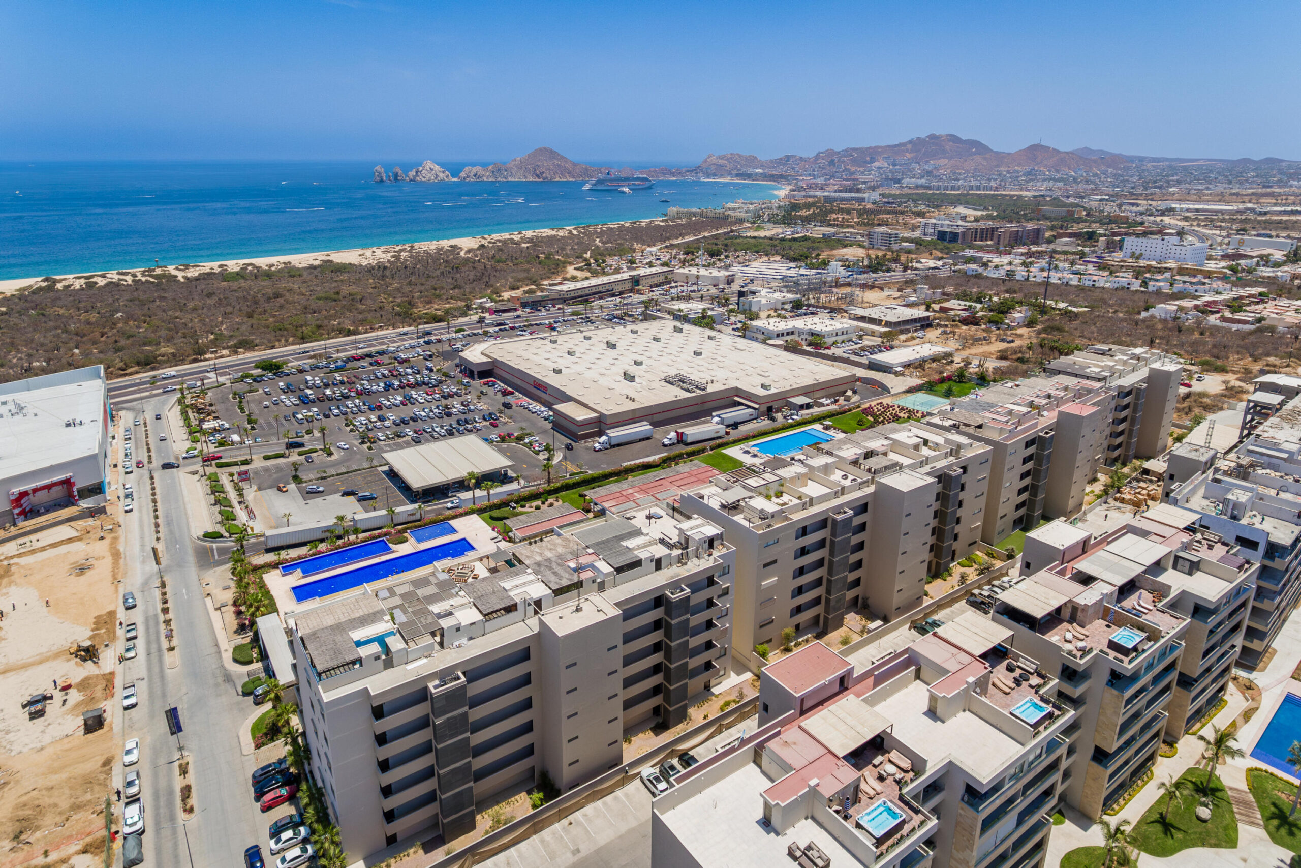 Los Cabos Maroma Los Cabos Boutique development located in El Tezal ( behind Santa Carmela Market), one of the fastest-growing and most desirable areas in Cabo San Lucas. This exclusive project offers only 8 units, with just 2 condos per floor, ensuring privacy and comfort.Each unit features:2 bedrooms,2 full bathrooms + 1 half bath, Open-concept kitchen, living, and dining area.Ocean for sale