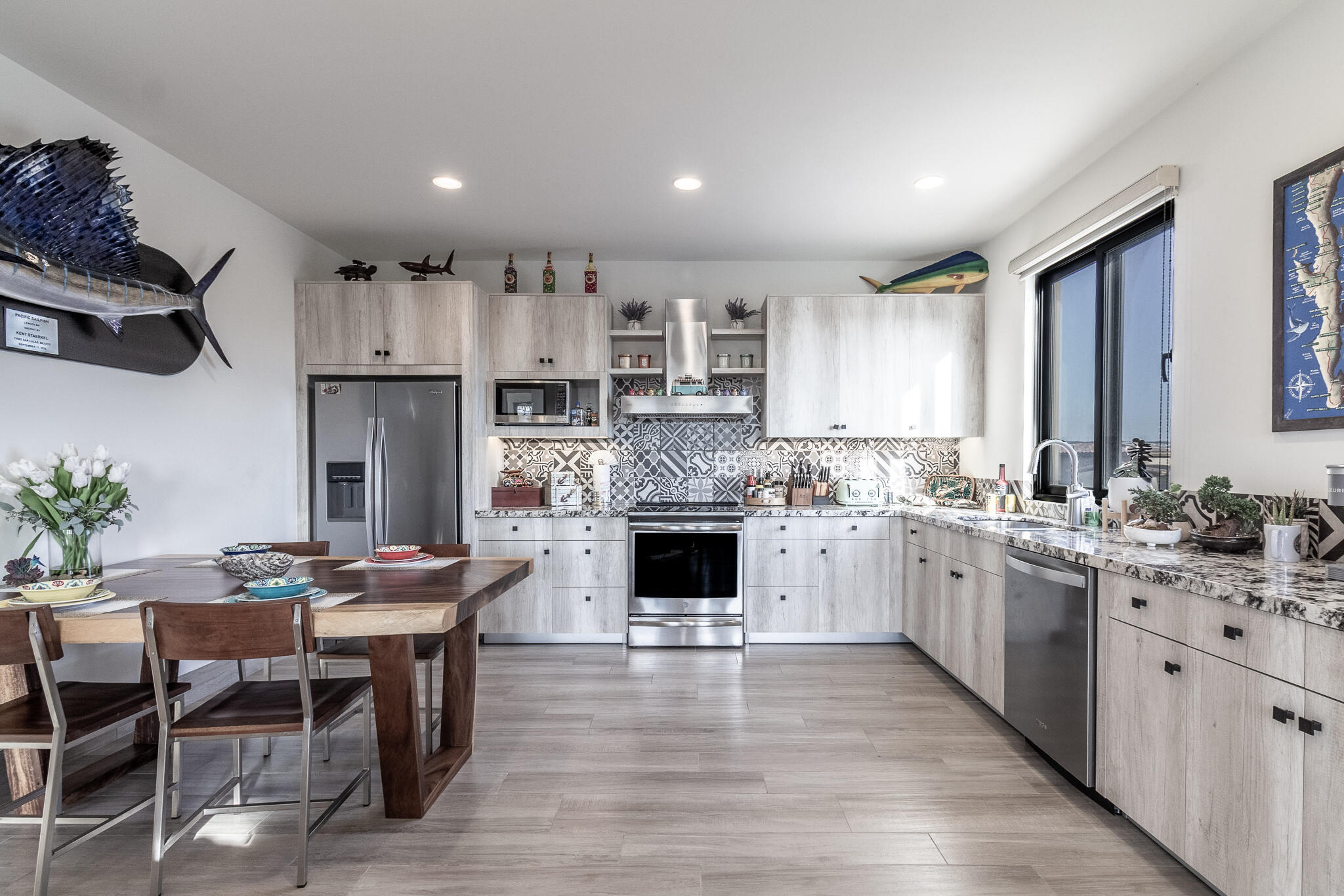 Los Cabos Pedregal Towers Live the Cabo lifestyle at its finest in this 4th-floor residence at Pedregal Towers, with panoramic for sale