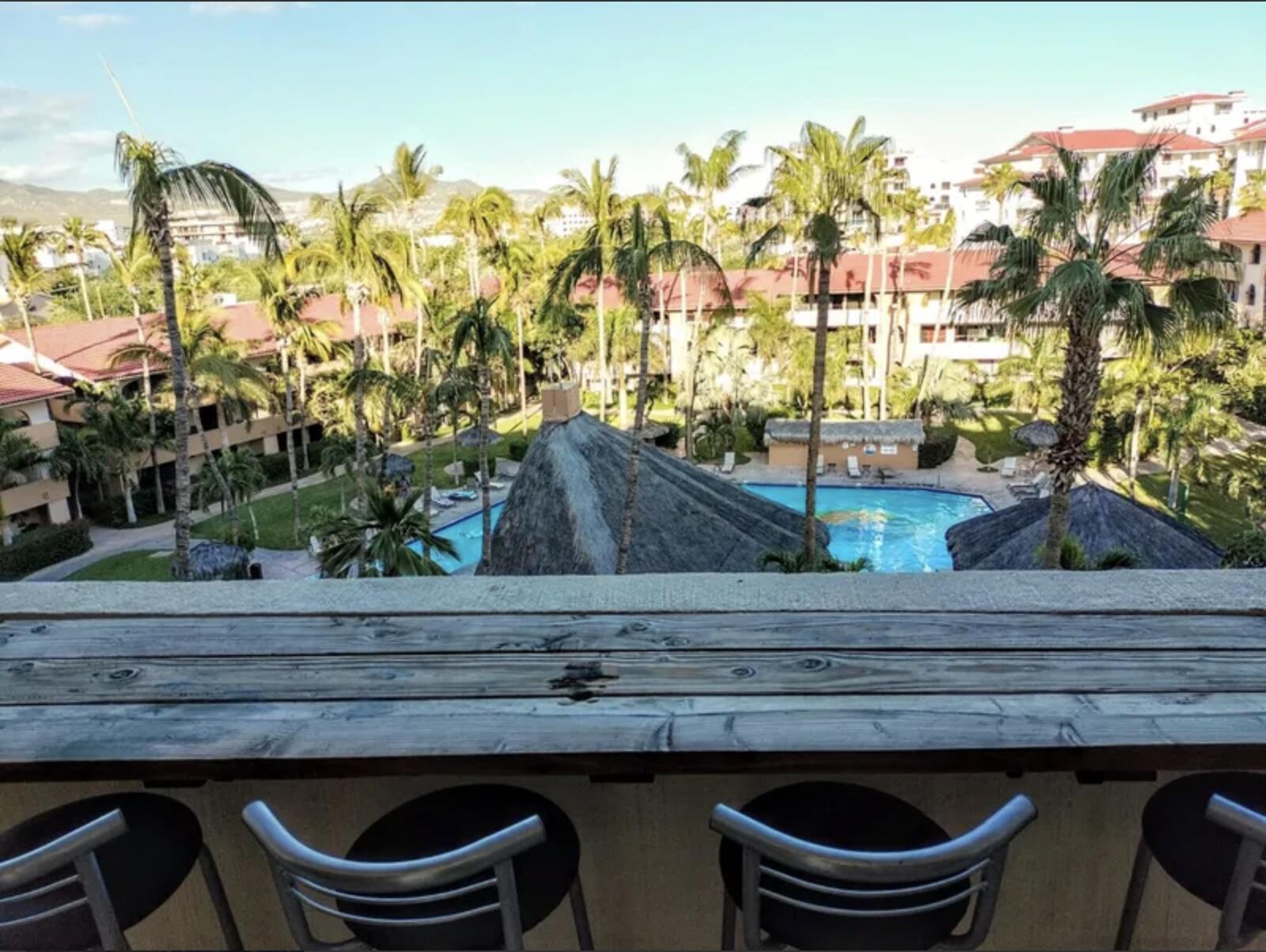 Los Cabos Marina Sol Casa del Musico is just a few minutes walk to Medano Beach or the Downtown/Marina area. Ideally located and within walking distance to all that Cabo has to offer. This spectacular 5th floor condo features 2 bedrooms and 2 baths, a fully equipped kitchen, washer/dryer and a balcony overlooking the courtyard with pool for sale