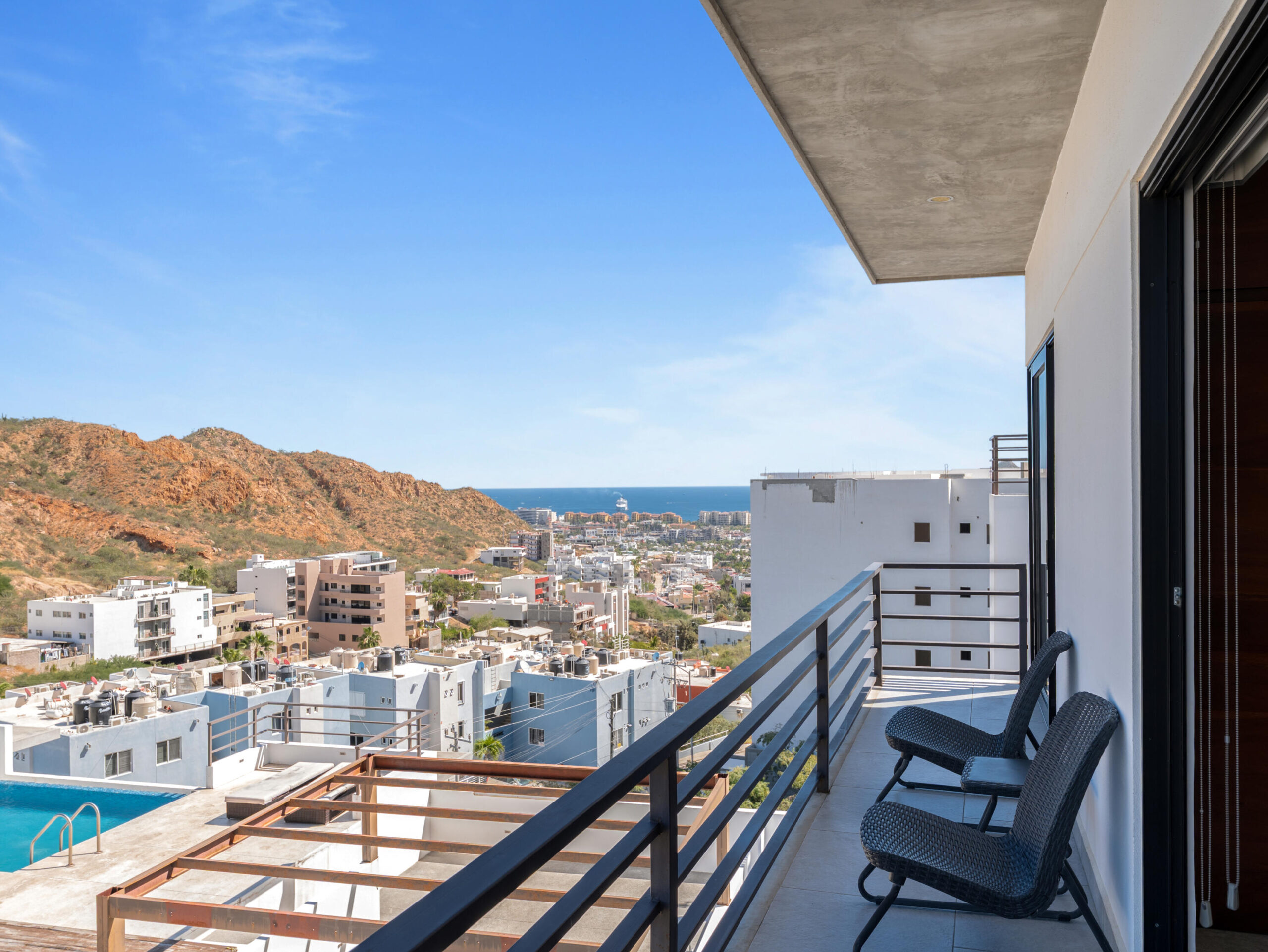 Los Cabos Tamar Experience the perfect blend of comfort and convenience in this spacious 2-bedroom, 2-bathroom condo featuring breathtaking ocean for sale