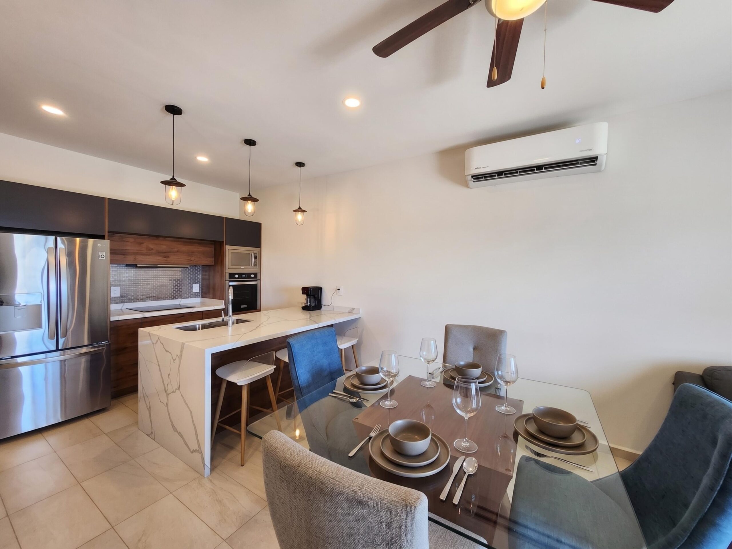Los Cabos Cascadas The unit is located within Cascadas Pedregal, one of the most sought after developments within Pedregal. Great Marina and ocean for sale