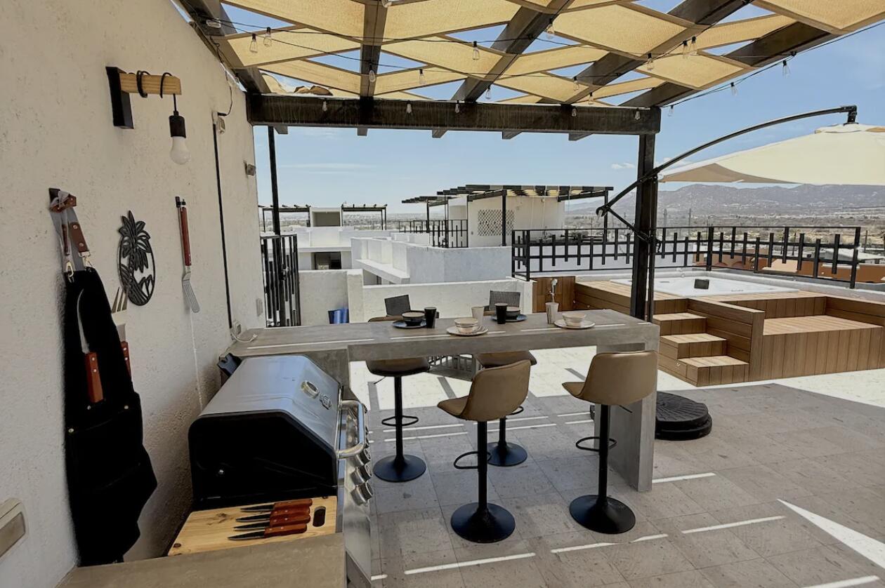 Los Cabos Palma Blanca Palma Blanca is a unique condominium development located in the heart of Cabo San Lucas, next to Pedregal de Cabo San Lucas. Couple of minutes walk downtown, this development is set apart from others in the area because it offers luxurious accommodations at an affordable price. Low density with 15 units. 2 of them being 3 BR | 3 BA, laundry room. Including an elevator, common pool and deck. Additionally, Palma Blanca is situated in a prime location that provides residents with stunning for sale