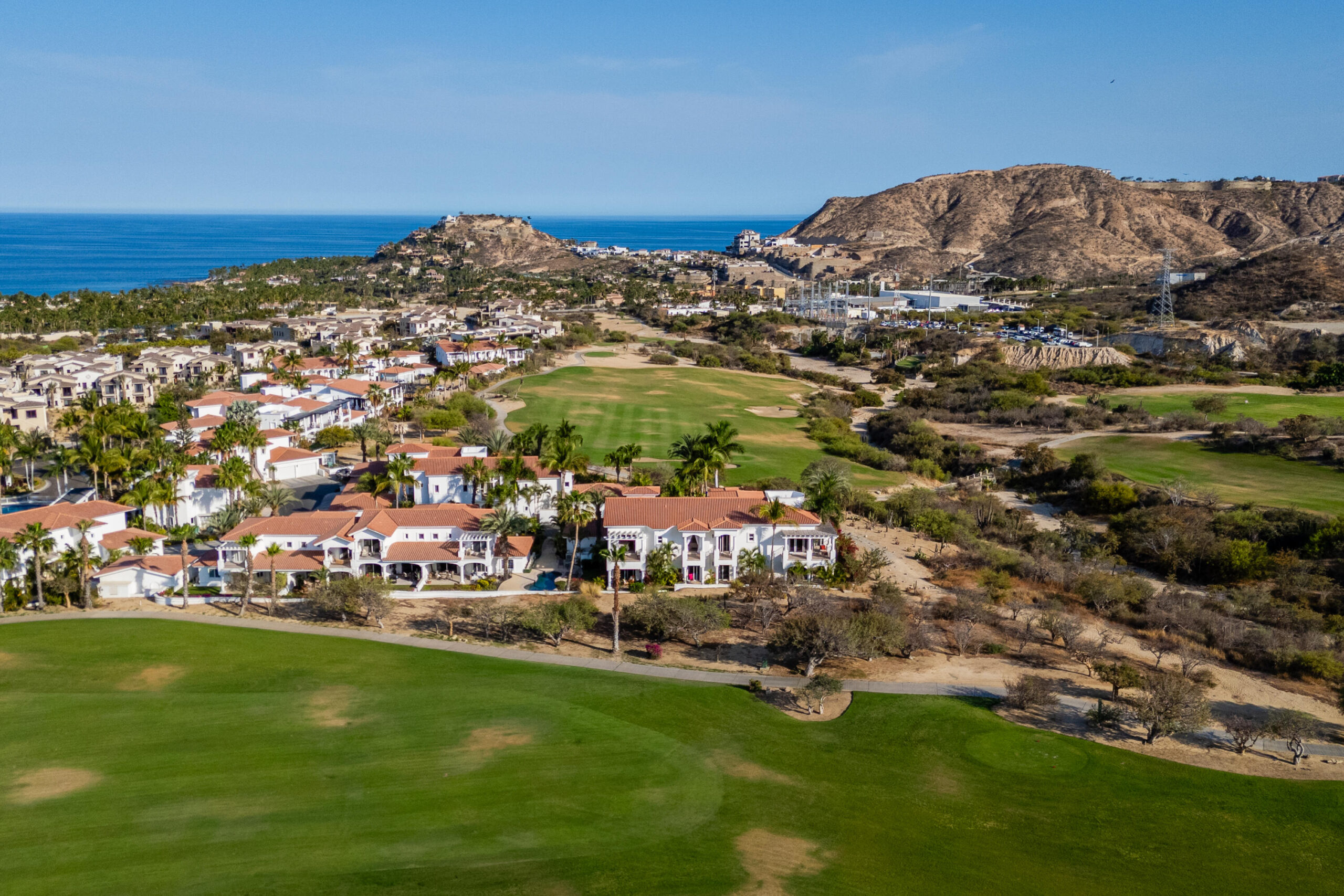 Los Cabos Cardinal Living Great investment - The Suite comes fully furnished ...Amazing Rental income history. Please, we need at least 24-48 hrs notice for a showing because the unit is rented most of the time. Thank you. for sale