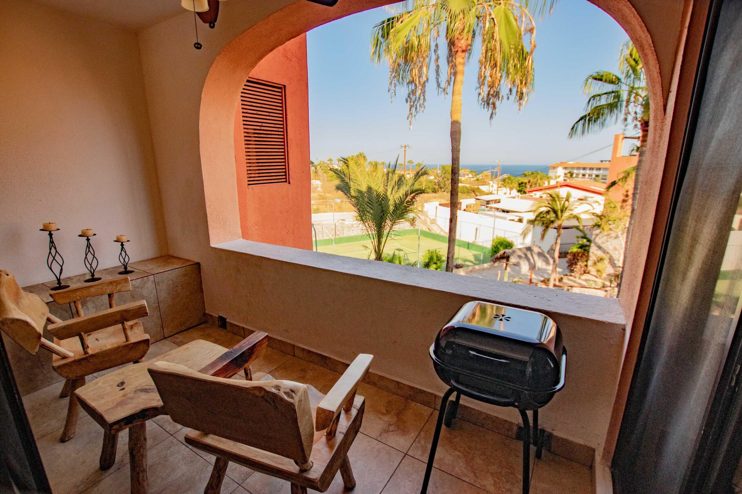 Los Cabos Tamar Experience the perfect blend of comfort and convenience in this spacious 2-bedroom, 2-bathroom condo featuring breathtaking ocean for sale