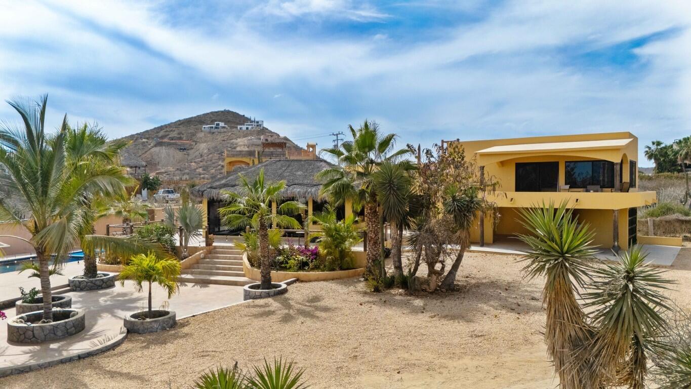 Los Cabos Santa Rosa Strategic Investment in El Zacatal: Dual-Unit Property with High ROI PotentialLocated just one block from the main Blvd. Dr. Ernesto Chánez Chávez, this property is a prime opportunity in one of San José del Cabo's high-demand rental markets. The building features two independent, spacious units designed for modern living.Unit A (2 Bedrooms): A generous layout ideal for small families or professionals. It features a full kitchen with a functional breakfast bar and a complete bathroom.Unit B (1 Bedroom): A cozy, efficient unit perfect for couples or individuals. Includes a kitchen with a built-in bar and a full bathroom. for sale