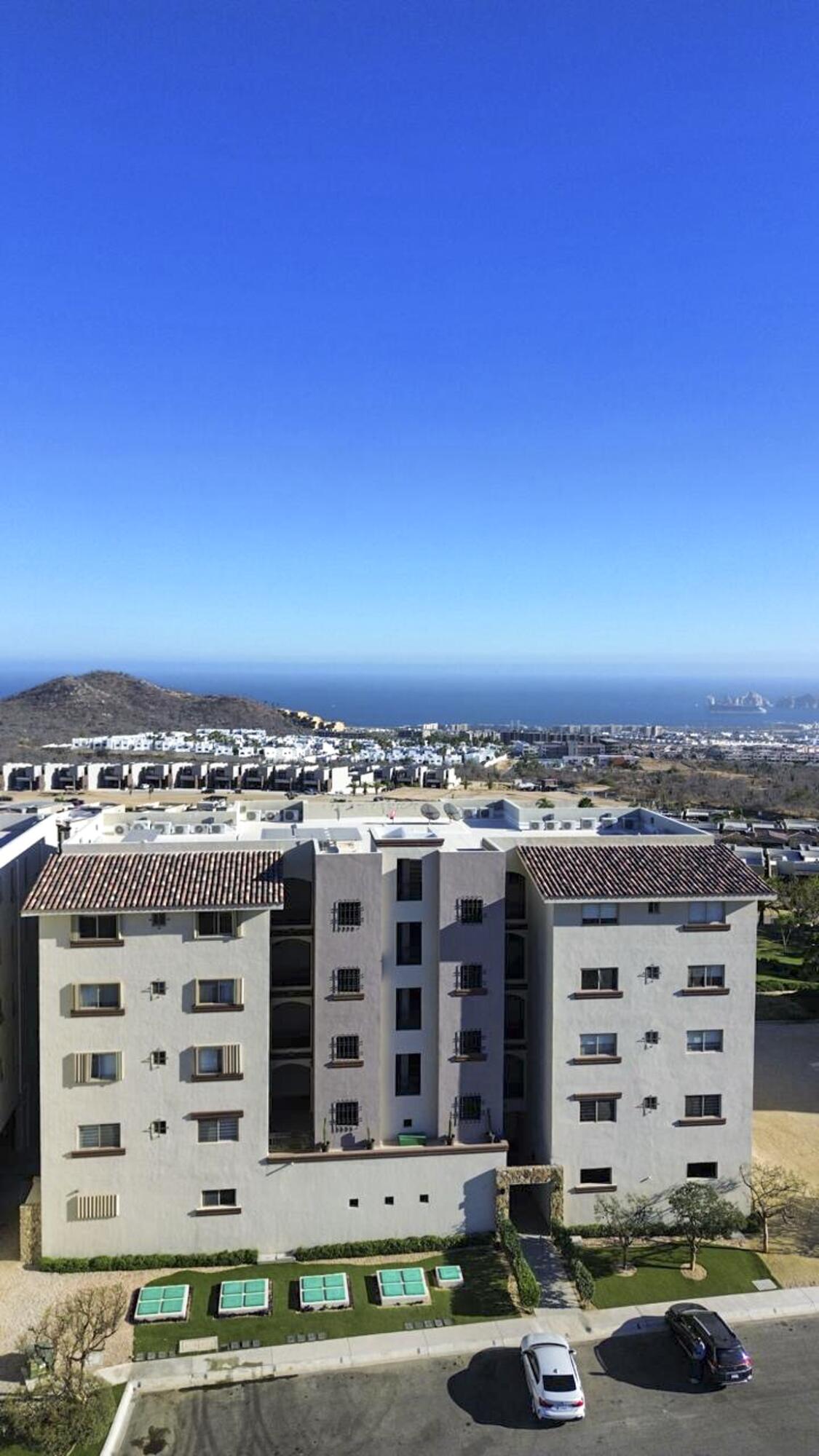 Los Cabos The Arc The ''ARC'' RESIDENCES...CITYSCAPE are nestled in a privileged location at the top of El Tezal, coupled with it's architectural placement of the 3 ''Wines of the Baja'' inspired Towers - Nebbiolo, Syrah & Merlot, will enable 60 beautifully designed Condominiums to enjoy panoramic Ocean and Arch for sale