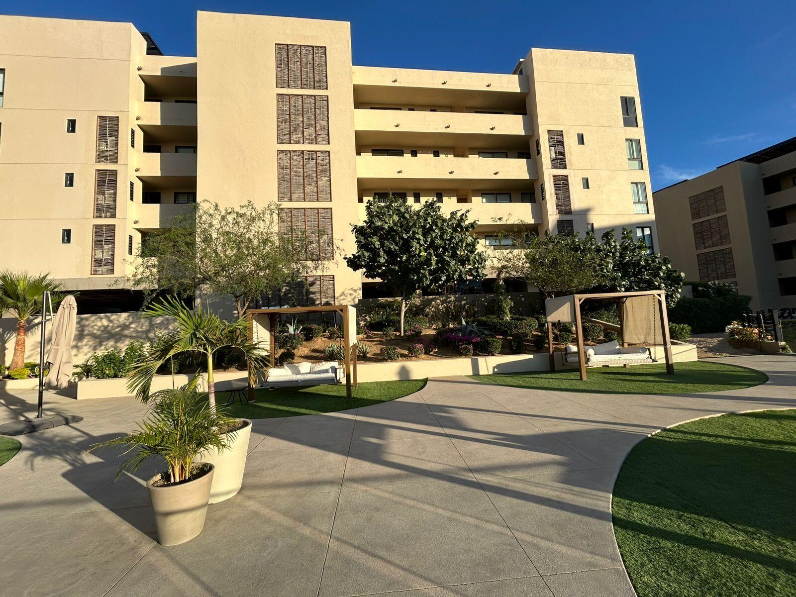 Los Cabos Marea Los Cabos Amazing 2 bedroom, 1.5 bath in the heart of Cabo, walking distance to the main beach and marina. All you need at a few steps. Great rental income property. for sale