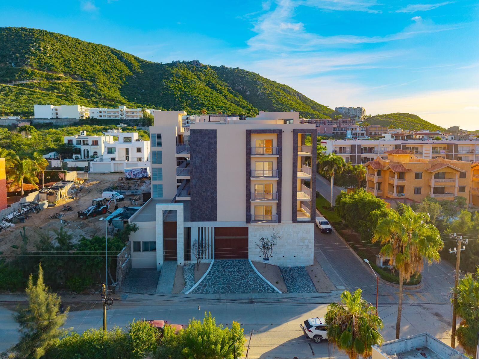 Los Cabos General Xantus Residences it is a strategic investment positioned at the intersection of modern design, prime location, and exceptional value appreciation.Strategically located just 1 km from the Marina, Redefines the concept of living in downtown Cabo San Lucas, combining contemporary design, exclusive amenities, and a projected profitability above the market.Every detail was designed to offer a sophisticated and profitable residential experience.With only 16 units on four levels, the 2-bedroom, 2-bathroom models feature private terraces, spacious living spaces, and top-quality materials: porcelain tile floors, granite countertops, this is a Great Opportunity for sale