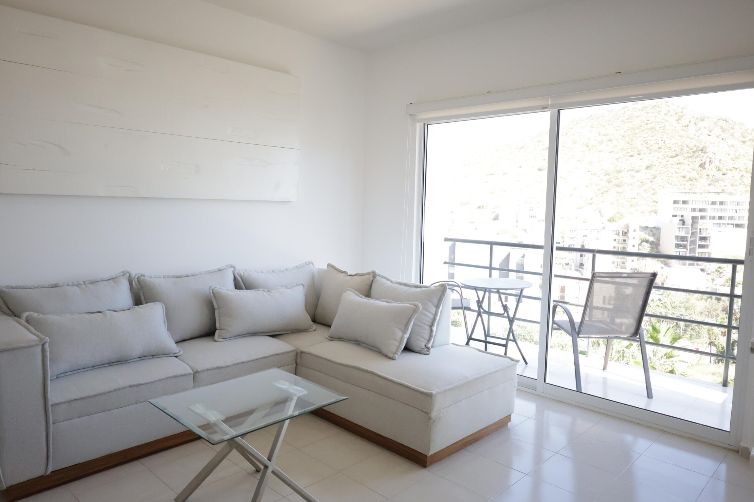 Los Cabos Cascadas Experience coastal sophistication in this exceptional 4-bedroom, 3-bath residence within the hillside exclusive community of Pedregal, Cabo San Lucas. Overlooking the marina, this luxurious retreat offers mesmerizing for sale