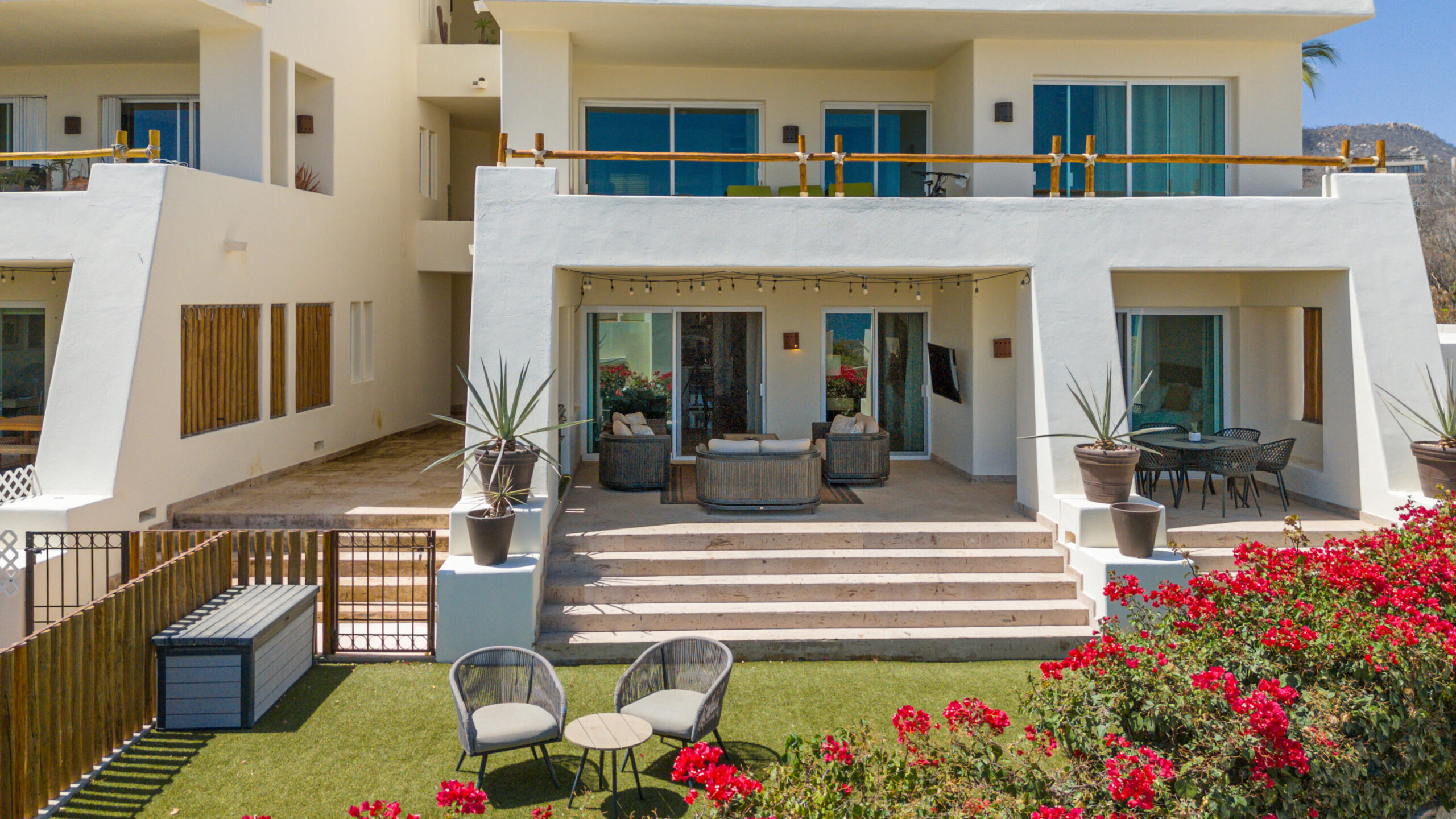Los Cabos La Vista Welcome to La Vista D101, a beautifully renovated ground-floor corner condo that perfectly blends comfort, style, and convenience. This bright and spacious 3-bedroom, 3-bathroom residence offers partial sea for sale