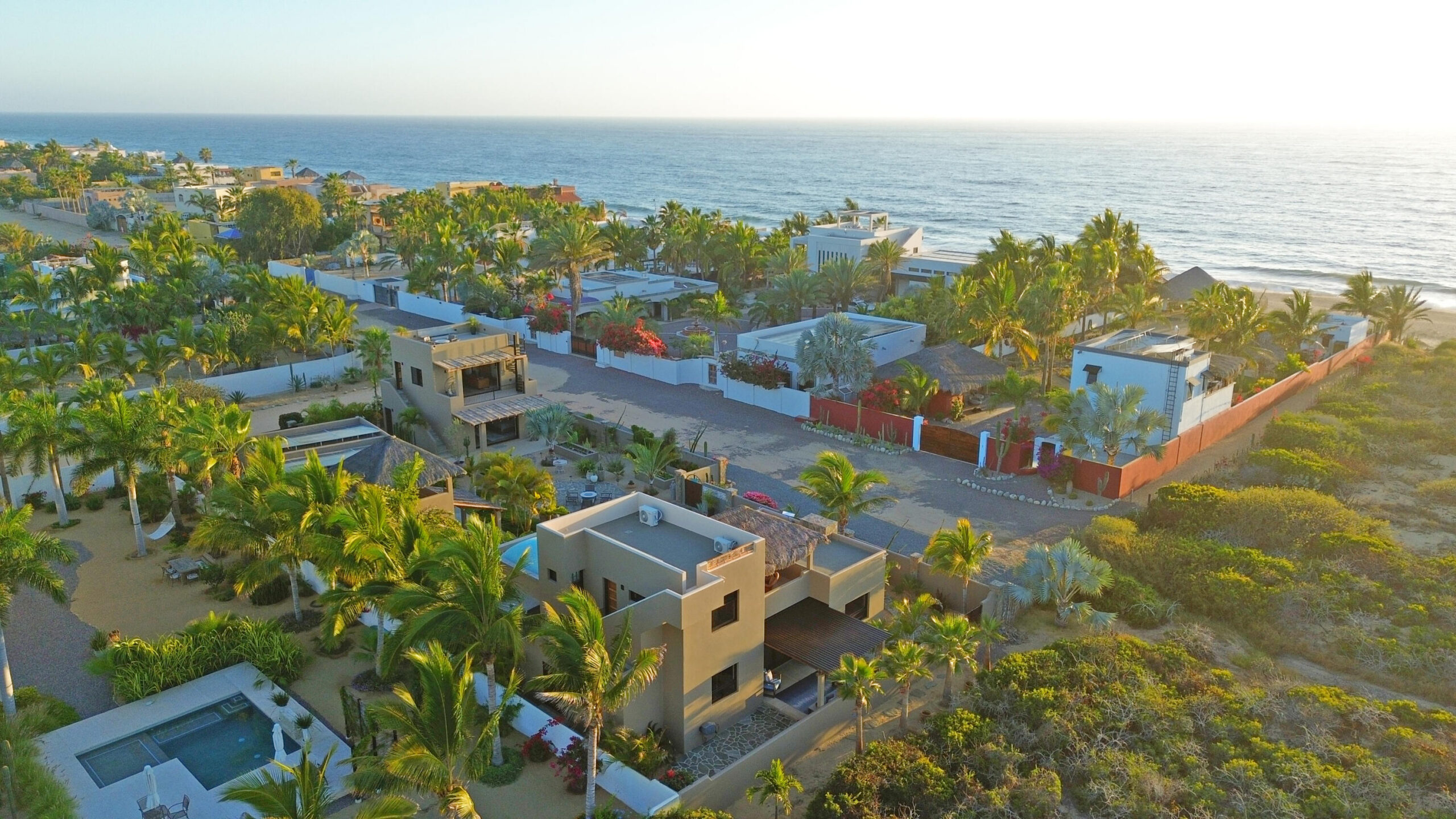 Los Cabos La Cima This is one of the most iconic residences set to define Club Campestre San José in 2026—a truly unrepeatable opportunity that simply has it all. Boasting over 700 m² of total construction and the finest ocean for sale